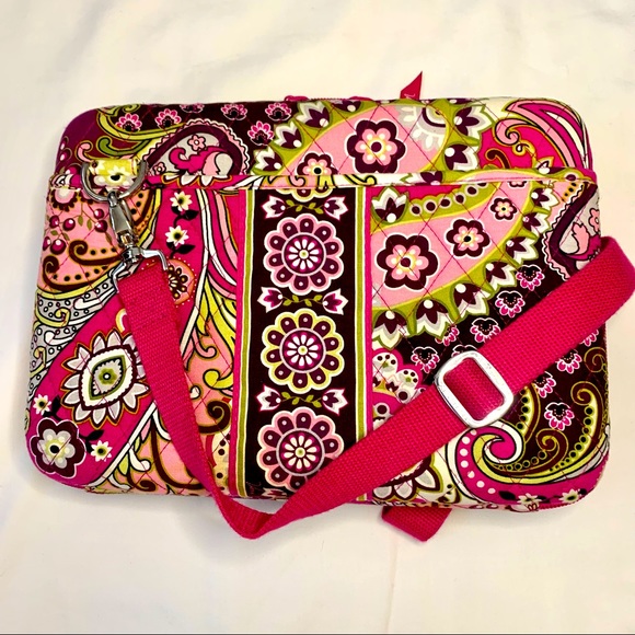Vera Bradley Handbags - VERA BRADLEY Mini Laptop Case EUC